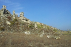 pobiti_kamani